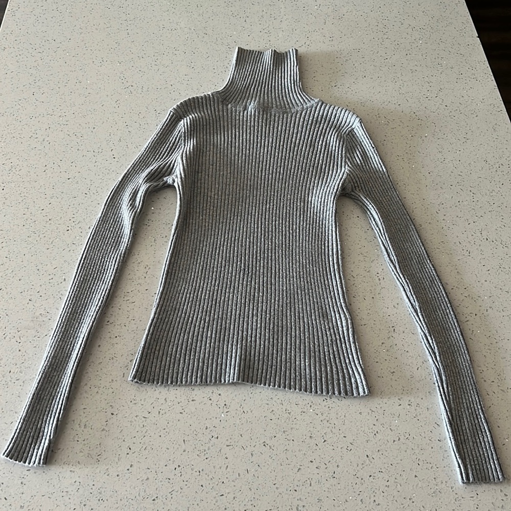 Forever 21 turtle neck long sleeve